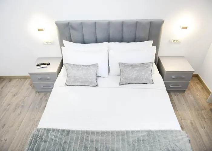 Kaceli Πανσιόν