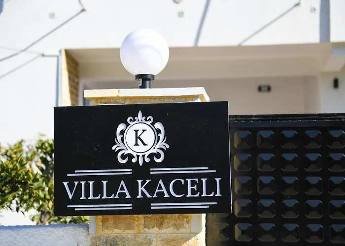 Πανσιόν Kaceli Μπεράτ